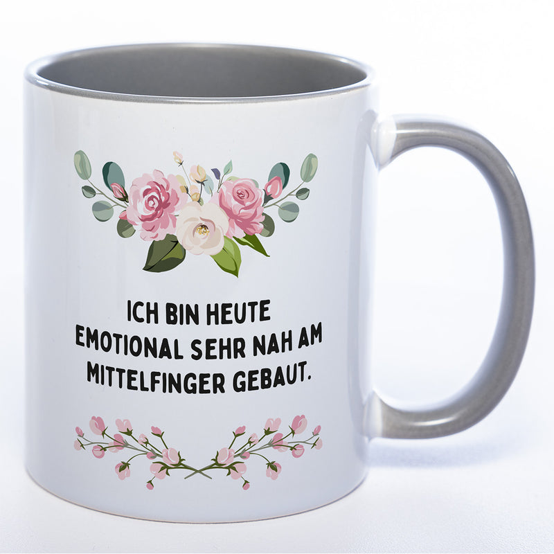 Blümchen-Tasse mit Spruch "Ich bin heute emotional sehr nah am Mittelfinger gebaut" - Lustige Kaffeetasse spülmaschinenfest